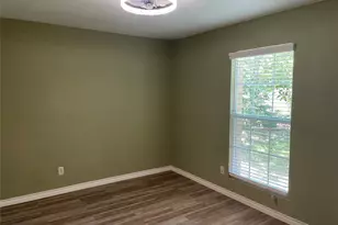 5700 Limerock Hollow, Austin, TX 78744 - Photo 11