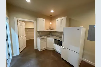 10107 Signal Hill Road #D, Austin, TX 78737 - Photo 11