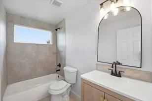 140 Lobo Ln, Cedar Creek, TX 78612 - Photo 11