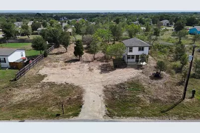 140 Lobo Lane, Cedar Creek, TX 78612 - Photo 15