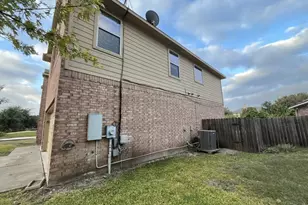 231 Kerley Dr, Hutto, TX 78634 - Photo 33