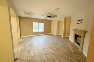 231 Kerley Dr, Hutto, TX 78634 - Photo 5