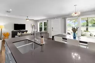 1809 W 10th St, Austin, TX 78703 - Photo 9