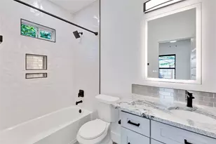 314 Saxon Ln, Austin, TX 78741 - Photo 17