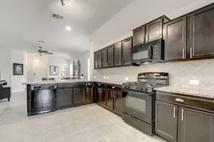 10808 Dimitrios Dr, Austin, TX 78747 - Photo 11