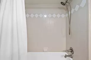 1211 Lexington St, Taylor, TX 76574 - Photo 31