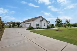 331 Linden Loop, Driftwood, TX 78619 - Photo 31