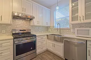 13421 Tossa Ln, Austin, TX 78729 - Photo 7