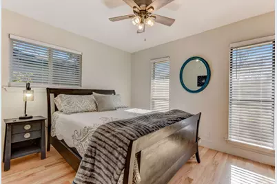 7002 Whispering Oaks Drive, Austin, TX 78745 - Photo 23