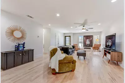 7002 Whispering Oaks Drive, Austin, TX 78745 - Photo 9