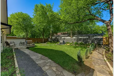 7002 Whispering Oaks Drive, Austin, TX 78745 - Photo 27
