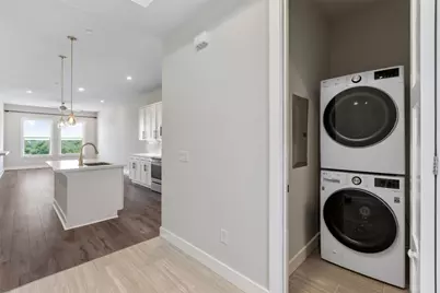 4507 E Martin Luther King Junior Boulevard #133, Austin, TX 78721 - Photo 11