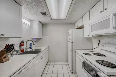 2401 Leon Street #100, Austin, TX 78705 - Photo 11