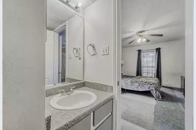 2401 Leon Street #100, Austin, TX 78705 - Photo 17