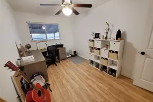 924 Acorn Oaks Dr, Austin, TX 78745 - Photo 11