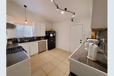 924 Acorn Oaks Drive #A, Austin, TX 78745 - Photo 5