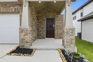 2318 Croaker Crk, San Antonio, TX 78245 - Photo 3