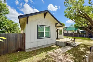 1401 W 7th St, Taylor, TX 76574 - Photo 21