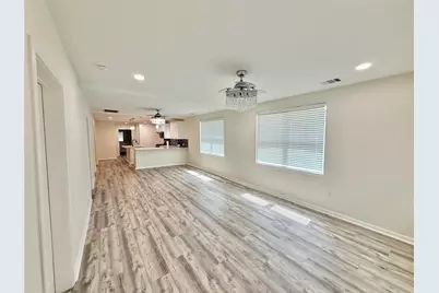 1401 W 7th Street, Taylor, TX 76574 - Photo 7