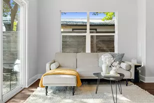 304 Blackson Ave, Austin, TX 78752 - Photo 3