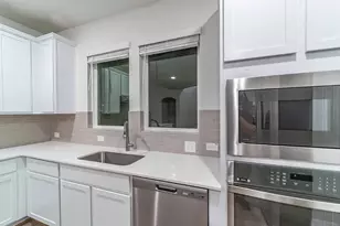 213 Alicante Ln, Liberty Hill, TX 78642 - Photo 5