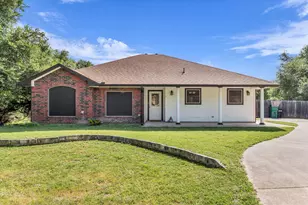 7 Market Loop, Morgans Point, TX 76513 - Photo 3