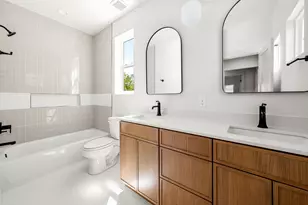 5607 Tura Ln, Austin, TX 78721 - Photo 15