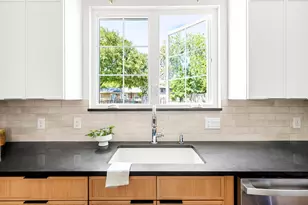 5607 Tura Ln, Austin, TX 78721 - Photo 7
