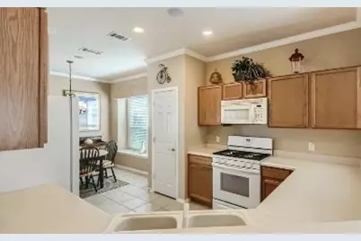 340 Portsmouth Drive, Georgetown, TX 78633 - Photo 5