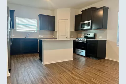 100 Milliner Loop, Hutto, TX 78634 - Photo 7