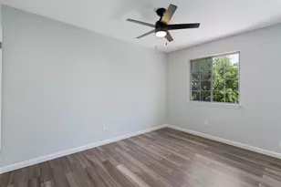 6300 Crumley Ln, Austin, TX 78741 - Photo 31