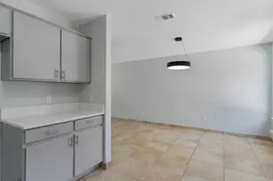 6300 Crumley Ln, Austin, TX 78741 - Photo 17