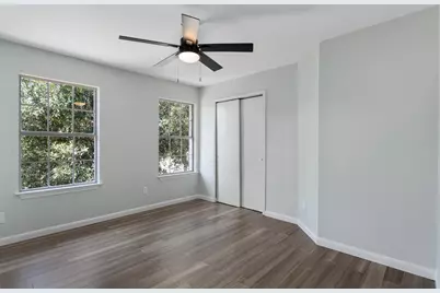 6300 Crumley Lane, Austin, TX 78741 - Photo 27
