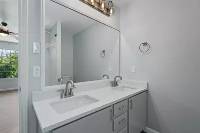 6300 Crumley Lane, Austin, TX 78741 - Photo 23