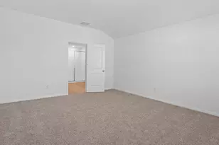 610 Globe Mallow Cir, Kyle, TX 78640 - Photo 11