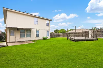 6616 Plains Crest Drive, Del Valle, TX 78617 - Photo 9