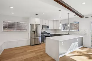 7205 Twisted Oaks Dr, Austin, TX 78745 - Photo 11