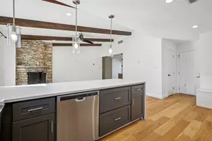 7205 Twisted Oaks Dr, Austin, TX 78745 - Photo 15