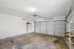 7205 Twisted Oaks Dr, Austin, TX 78745 - Photo 35