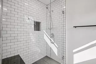 7205 Twisted Oaks Dr, Austin, TX 78745 - Photo 27