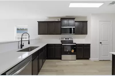 4001 Cressler Lane #15G, Jarrell, TX 76537 - Photo 7