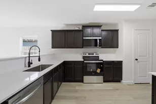 4001 Cressler Ln, Jarrell, TX 76537 - Photo 7