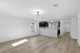 4001 Cressler Ln, Jarrell, TX 76537 - Photo 11