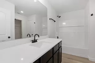 4001 Cressler Ln, Jarrell, TX 76537 - Photo 17