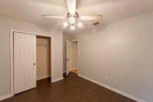 157 Redwood Dr, Kyle, TX 78640 - Photo 19
