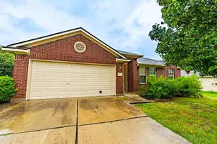 157 Redwood Dr, Kyle, TX 78640 - Photo 3