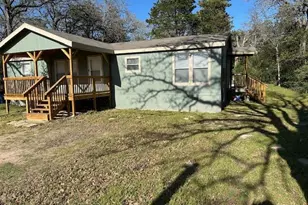 835 SW Hickory Street Street SW, Rockdale, TX 76567 - Photo 3