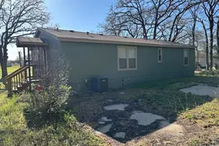 835 SW Hickory Street Street SW, Rockdale, TX 76567 - Photo 29