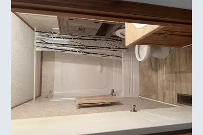 835 SW Hickory Street Street SW, Rockdale, TX 76567 - Photo 11