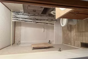 835 SW Hickory Street Street SW, Rockdale, TX 76567 - Photo 11